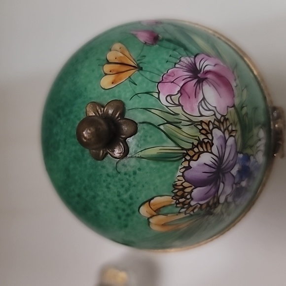 L.MOGE FRANCE VINTAGE UNIQUE W/3 MINIATURES PERFUMES BOTTLE PERFECT CONDITION !! - Picture 13 of 14